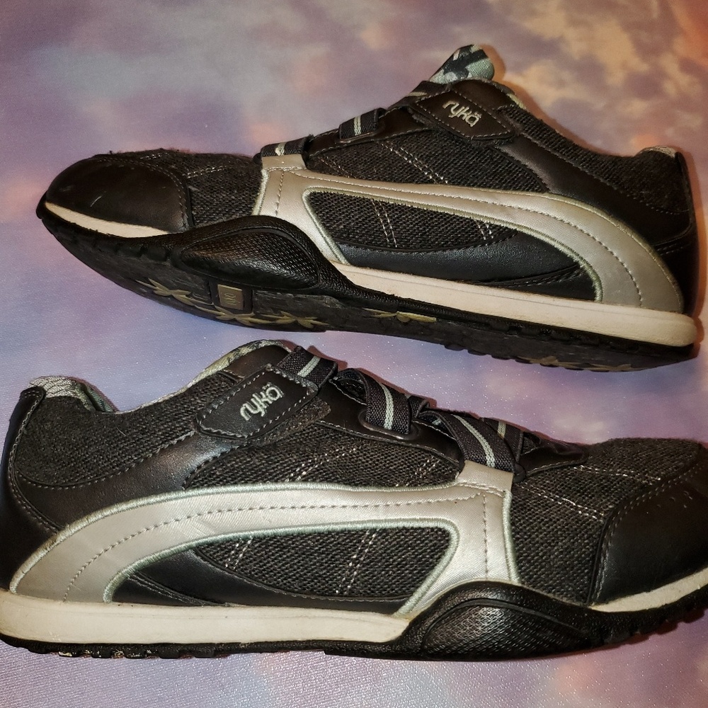 RYKA Sneakers